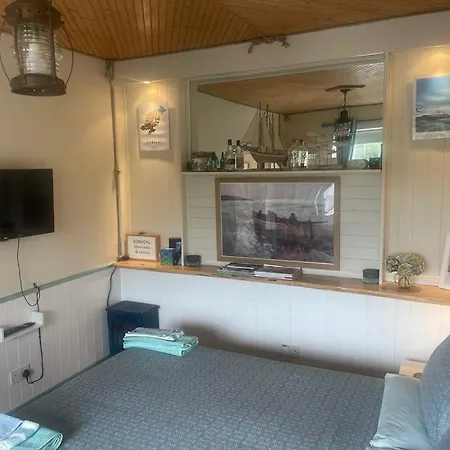 아파트 The Old Boathouse At Harbour *