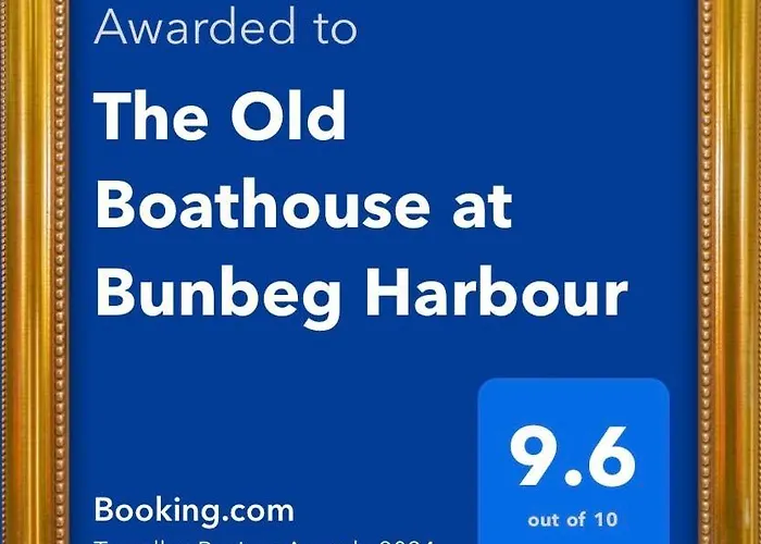 아파트 The Old Boathouse At Harbour 번베그